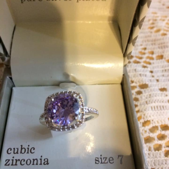 NWT in Box Sparkle Allure Silver Ring Size 7 - Picture 2 of 8